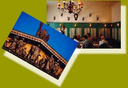 Fronton du Parlement Autrichien et Restaurant typique